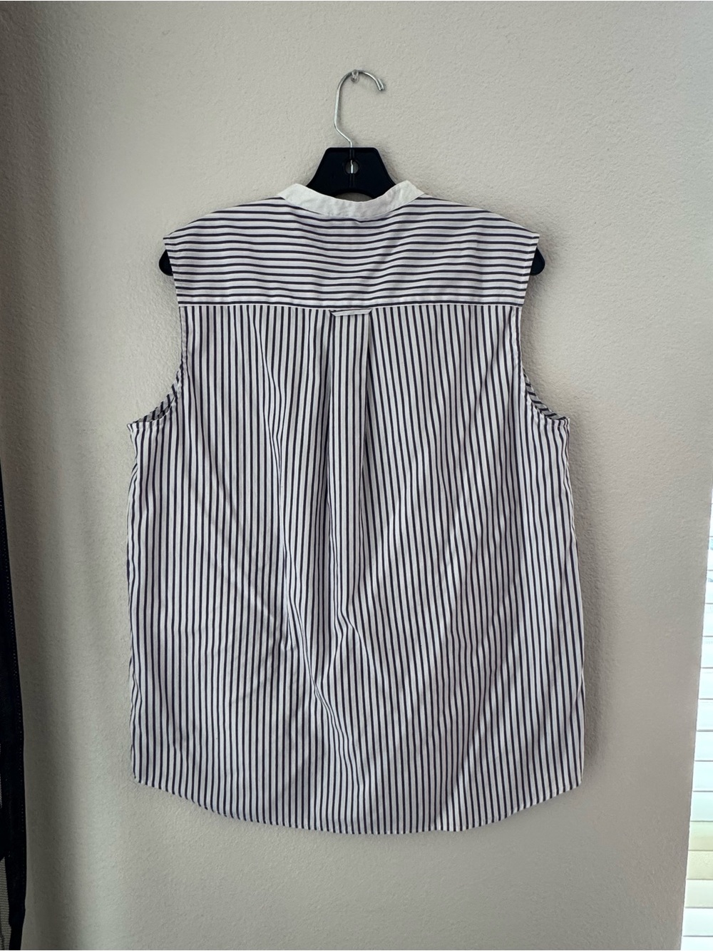 Vintage L.L. Bean Sleeveless Button Down Top in Purple and White Stripes Size 18 - Picture 3 of 3